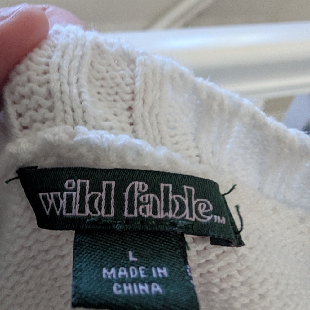 Wild Fable White Sweater with American Flag Design - Picture 2 of 3